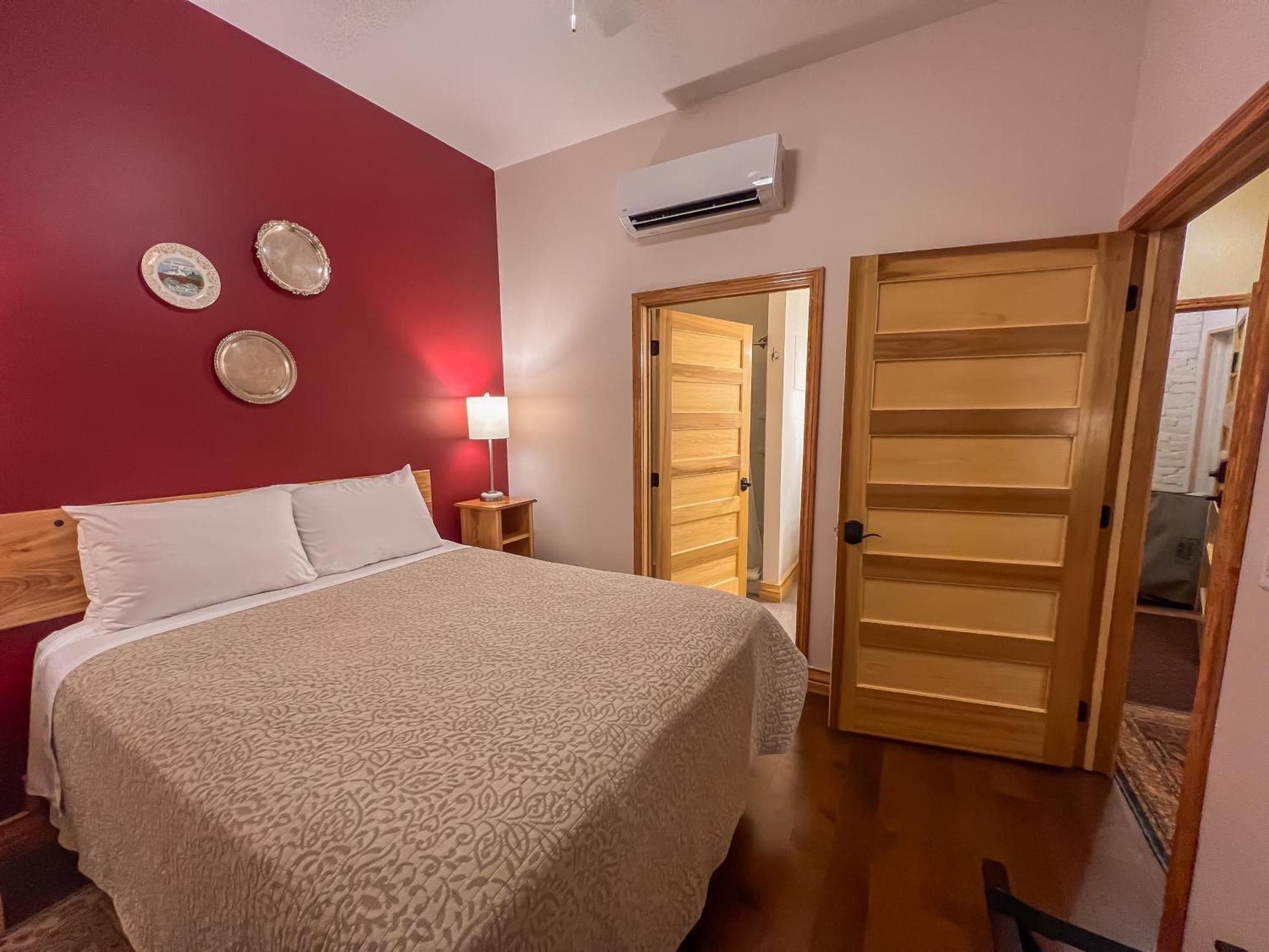 Goldfinch Suites Elkader Luaran gambar