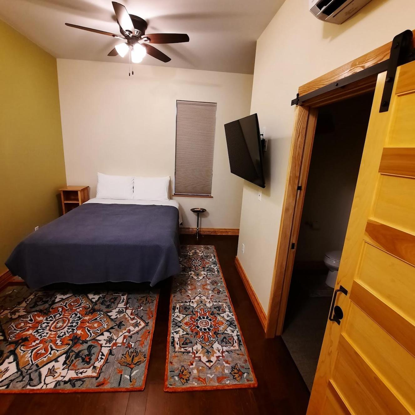 Goldfinch Suites Elkader Luaran gambar